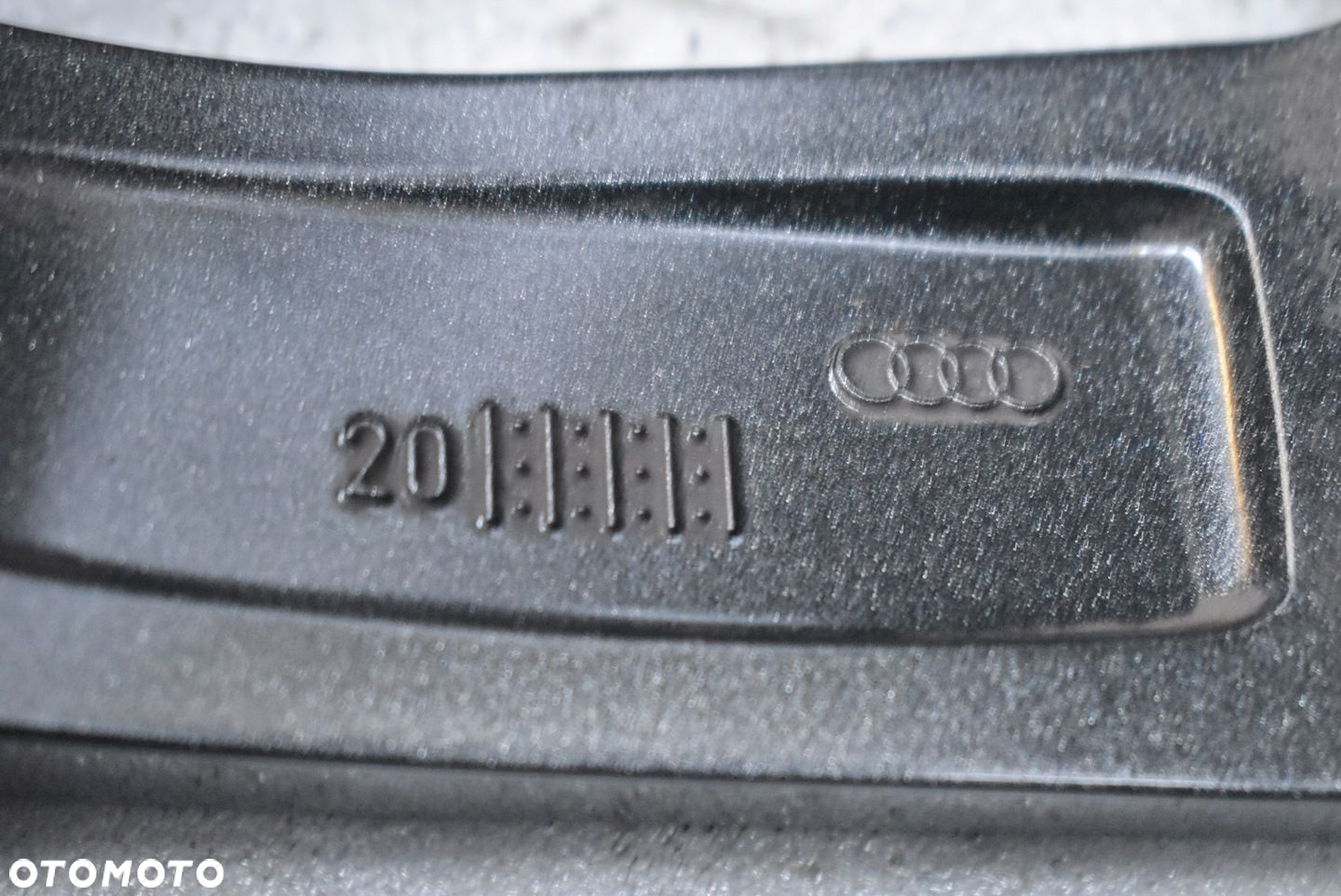 AUDI A4 B9 8W 8x18 ET40 5x112 8W0601025FJ - 5