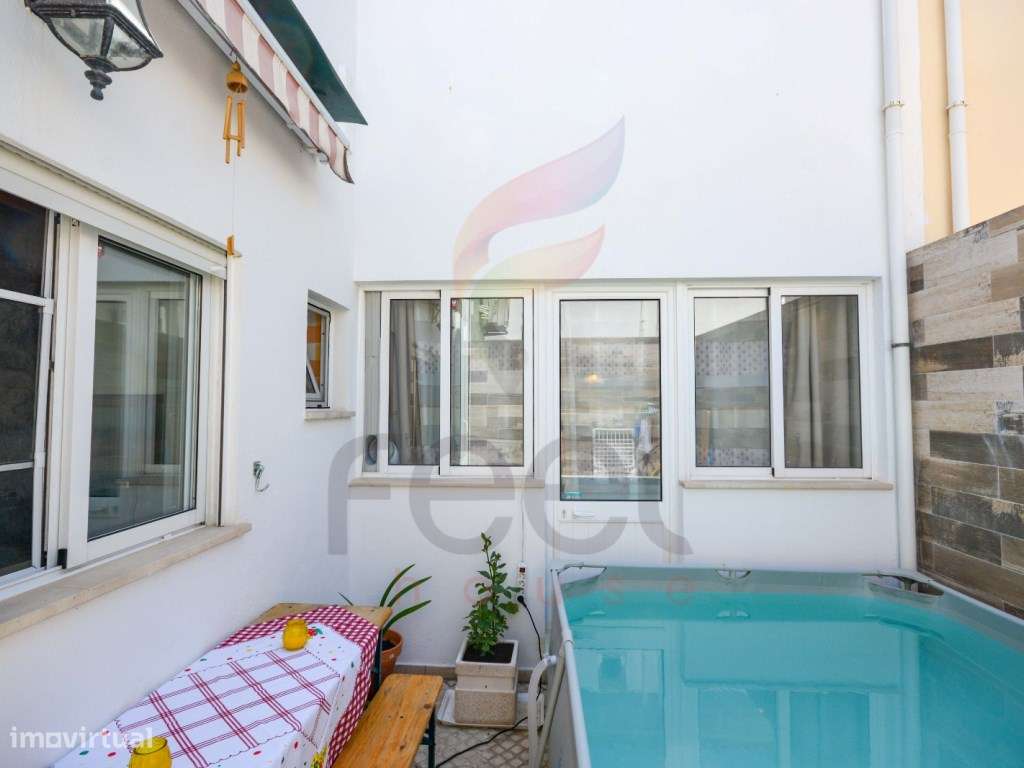 Moradia T4 em Almeirim-13