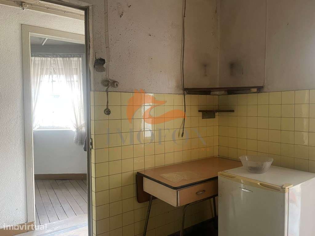 Casa por recuperar em São Sebastião da Feira (Oliveira do Hospital)-5