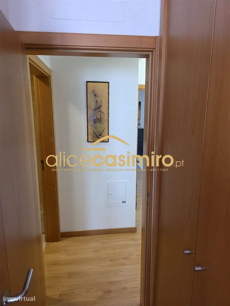 Moradia T4 - boas áreas- excelente estado!-49