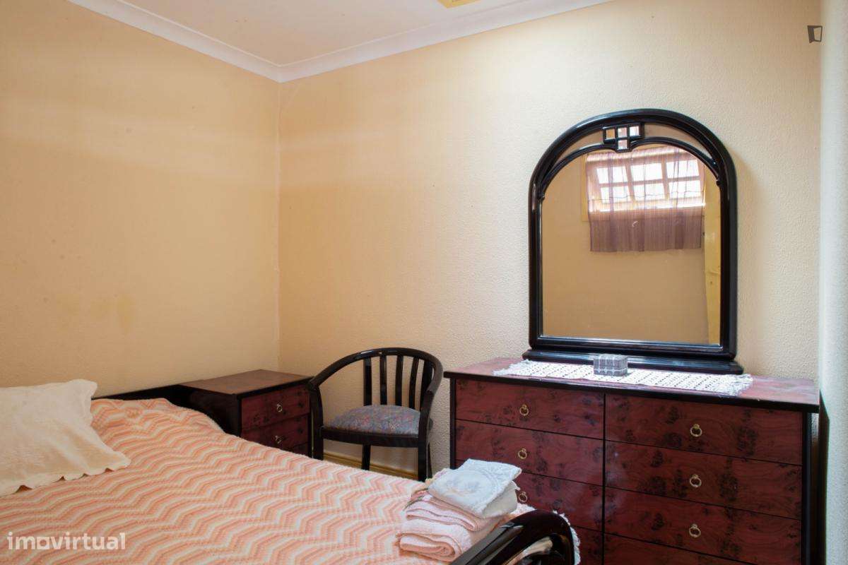 Apartamento com 1 quartos - localizado em Massarelos Porto - Grande imagem: 3/9