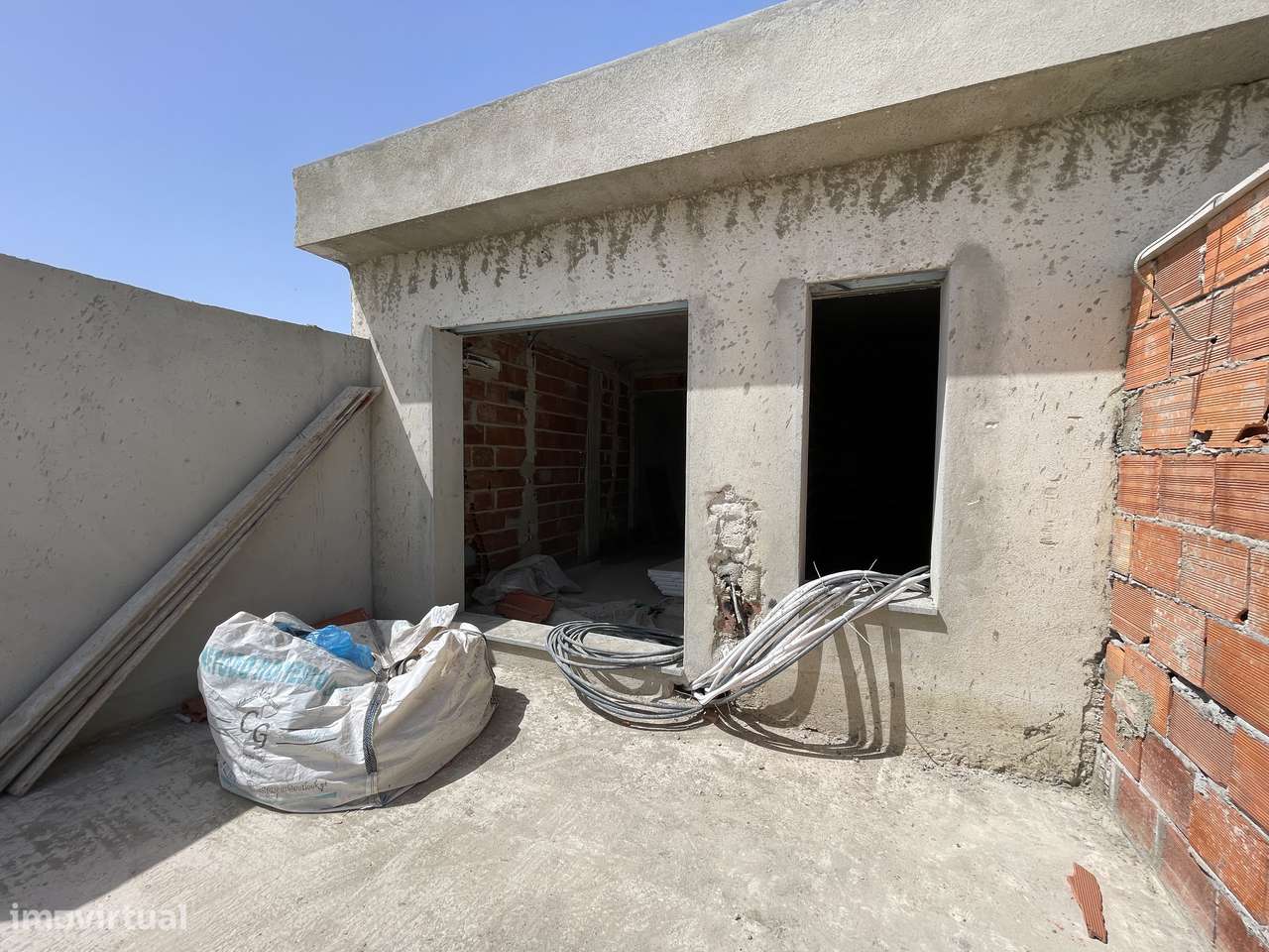 Moradia nova T3 logradouro Quinta do conde Sesimbra-15