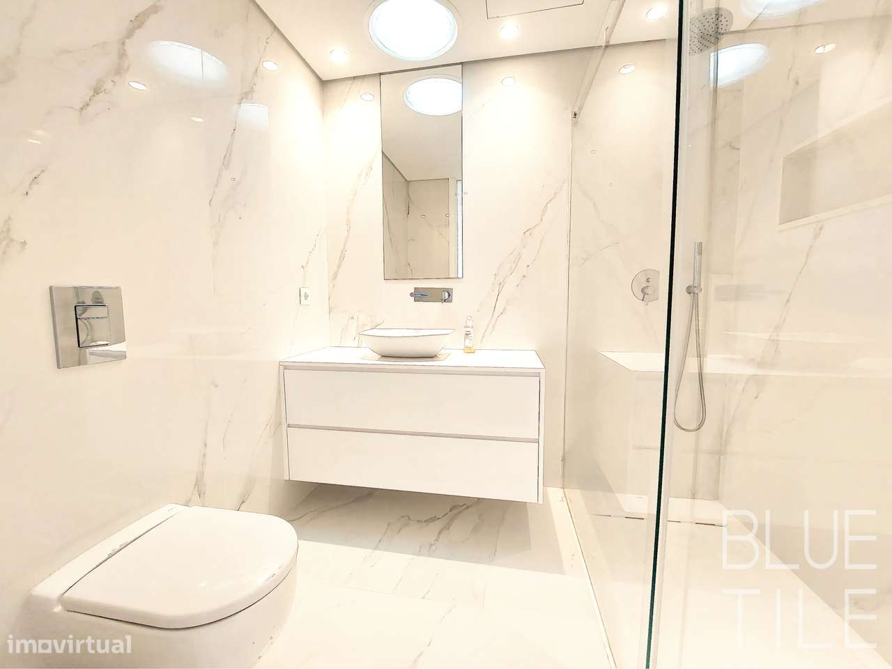 Apartamento T3 – último piso, garagem fechada, primeira linha de praia-30