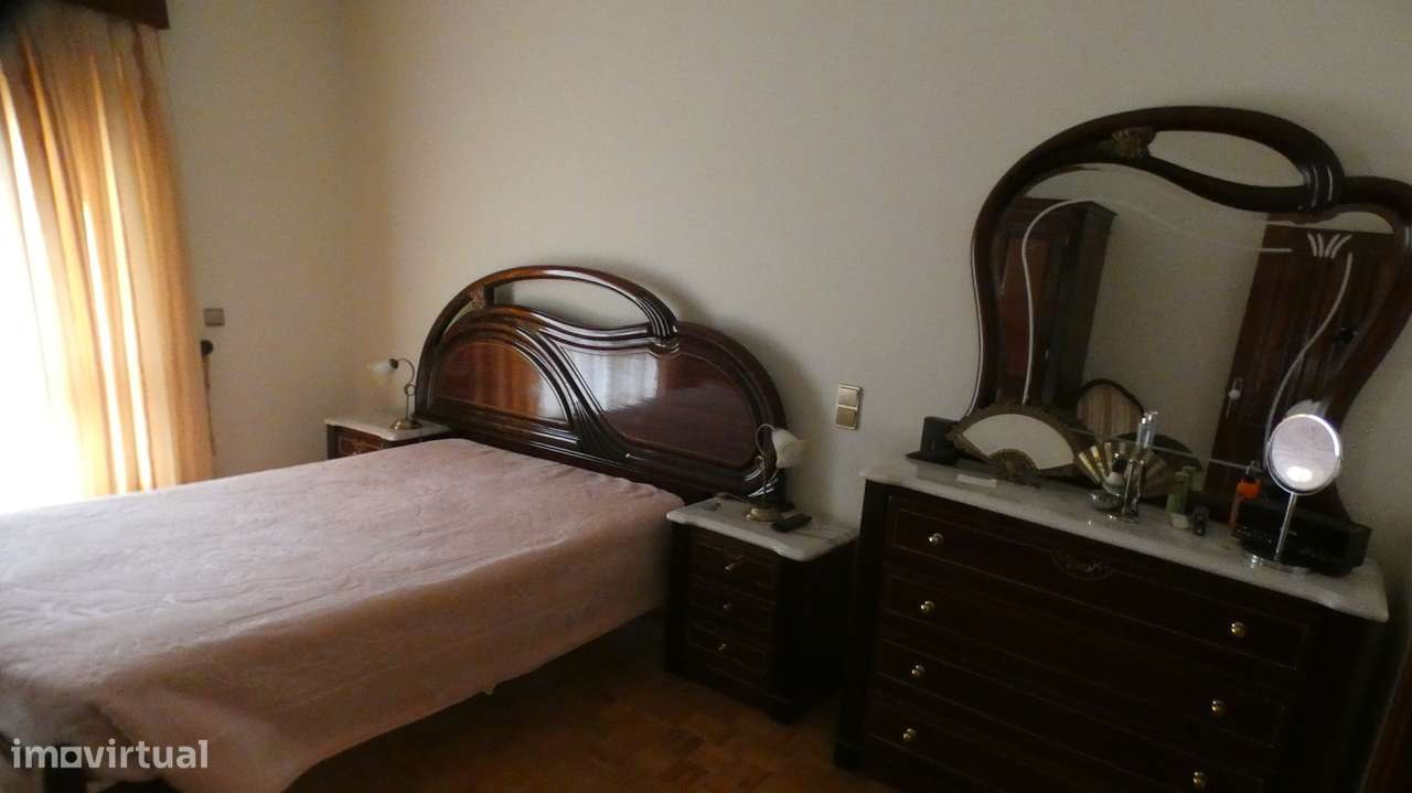 Moradia T5 S. Mamede Coronado-28