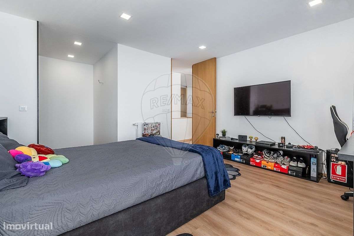 Moradia T4+1 em Esposende-25