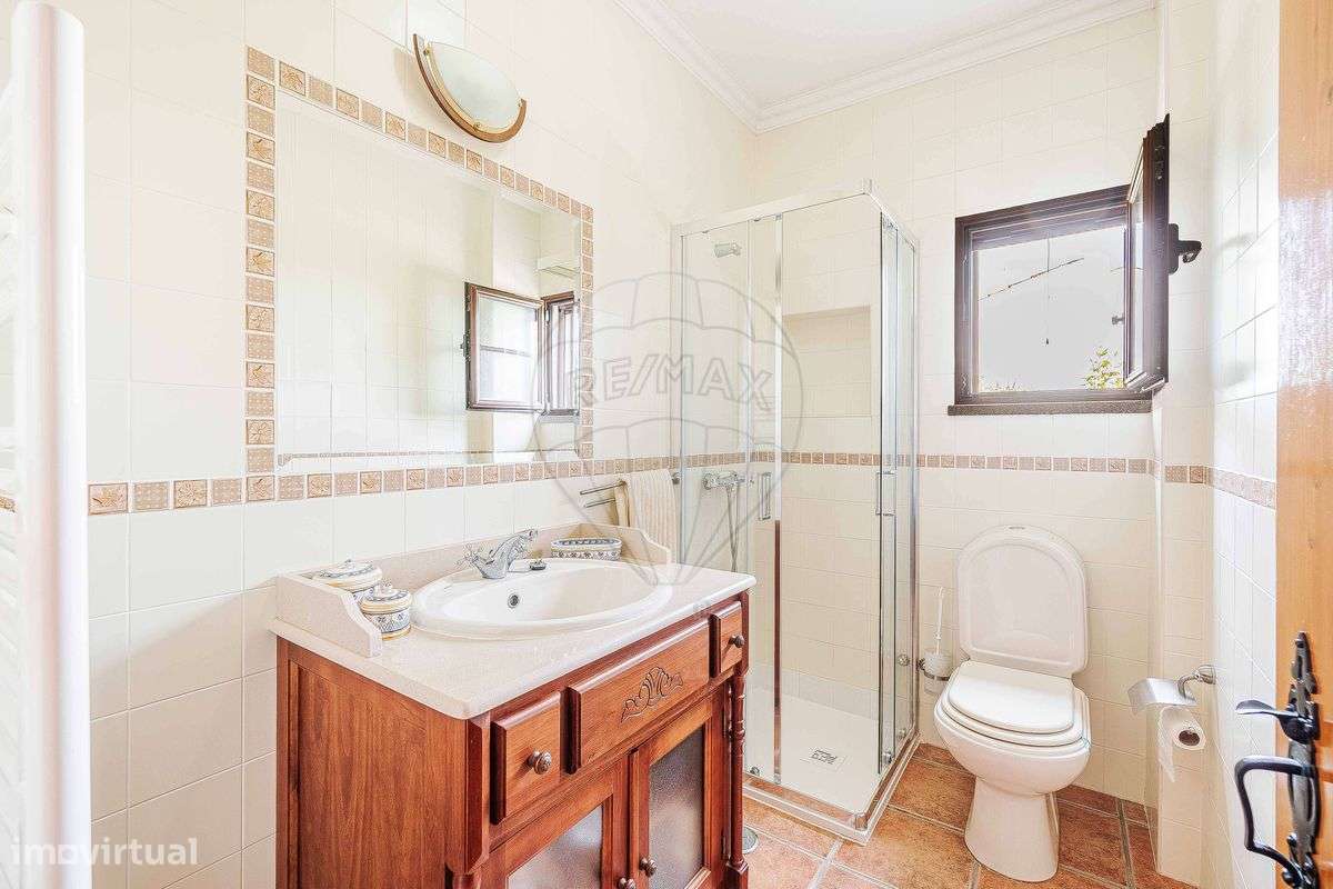 Moradia T4 para venda-9