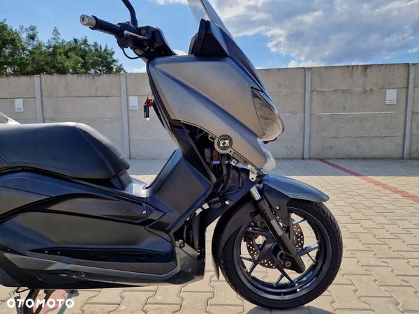 Yamaha X-max - 32