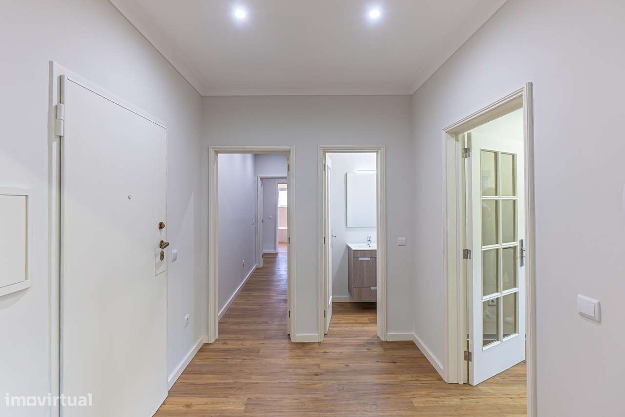 T4 DUPLEX COBERTURA,196 m², 4 Varandas/Solários, Garagem em Arcozelo - Grande imagem: 5/32