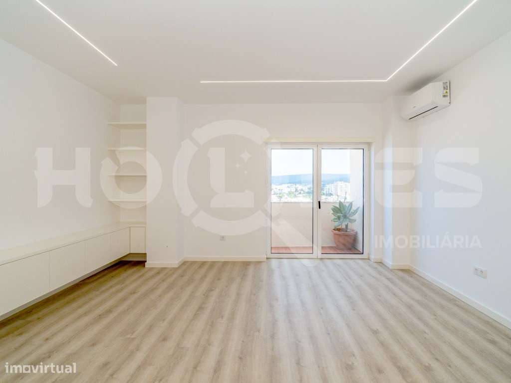 T2 de Luxo no Último Andar | Vista Mar, Serra e Cidade | Centro da ...-31