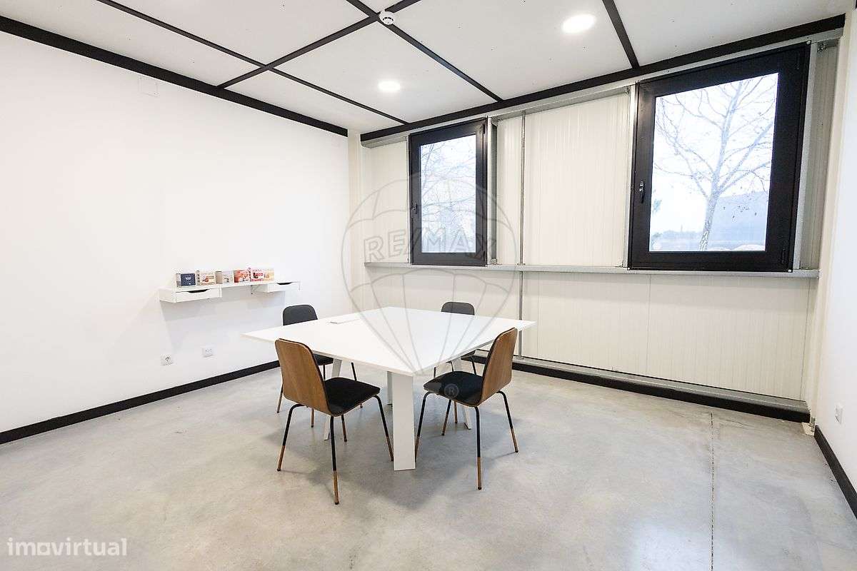 Armazém  para arrendamento - Grande imagem: 5/34