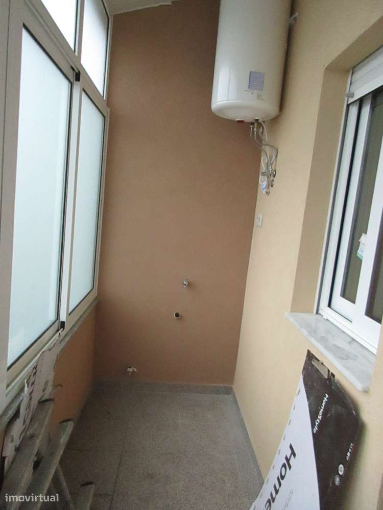 T3 Aguas Santas, Corim com garagem box-20