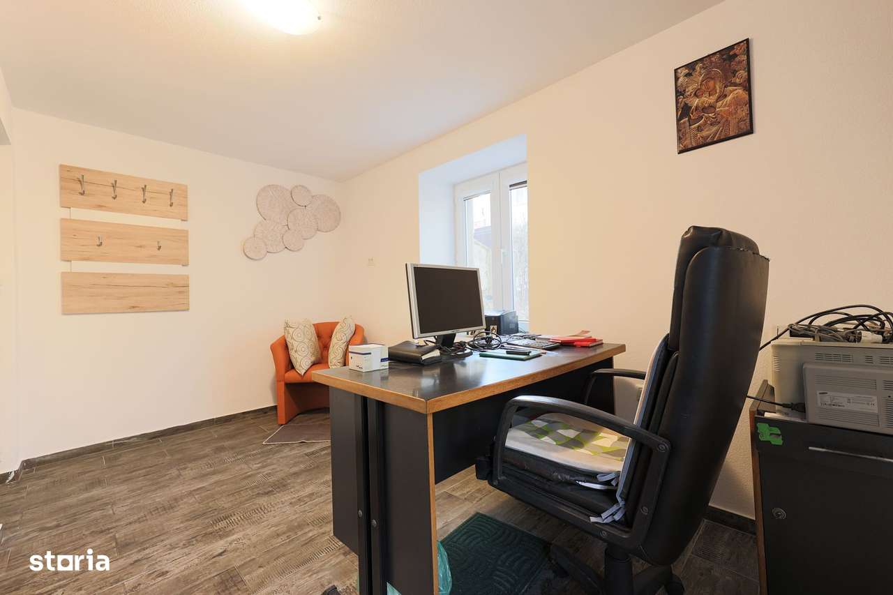 Spațiu ideal pentru birouri sau clinici - Imagine principală: 2/10