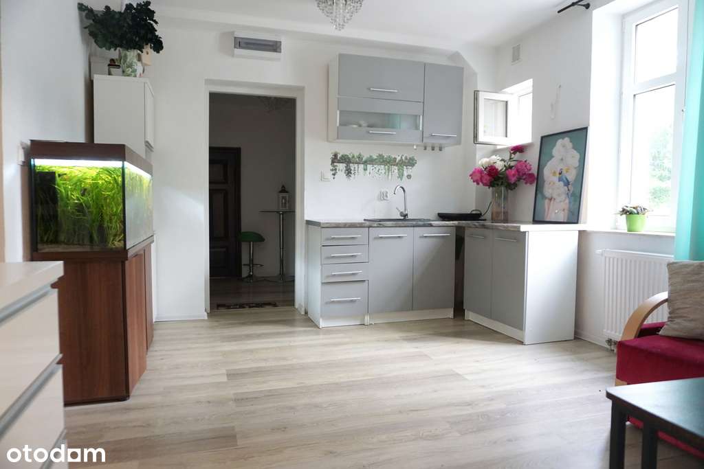 Wyjątkowe mieszkanie w odnowionej kamienicy, 60m!-0