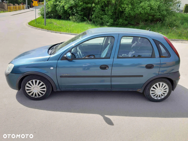 Opel Corsa 1.2 16V Comfort - 2