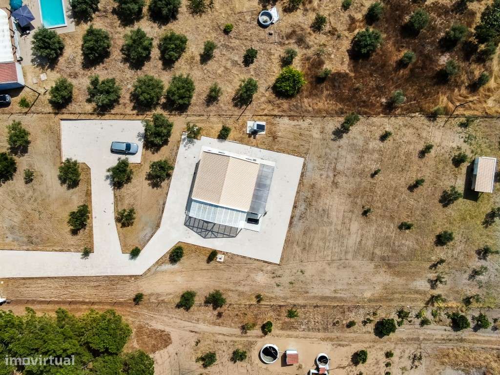 Moradia T2 com PIP para +55m2 na Aldeia do Pico, Santa Margarida da... - Grande imagem: 5/31