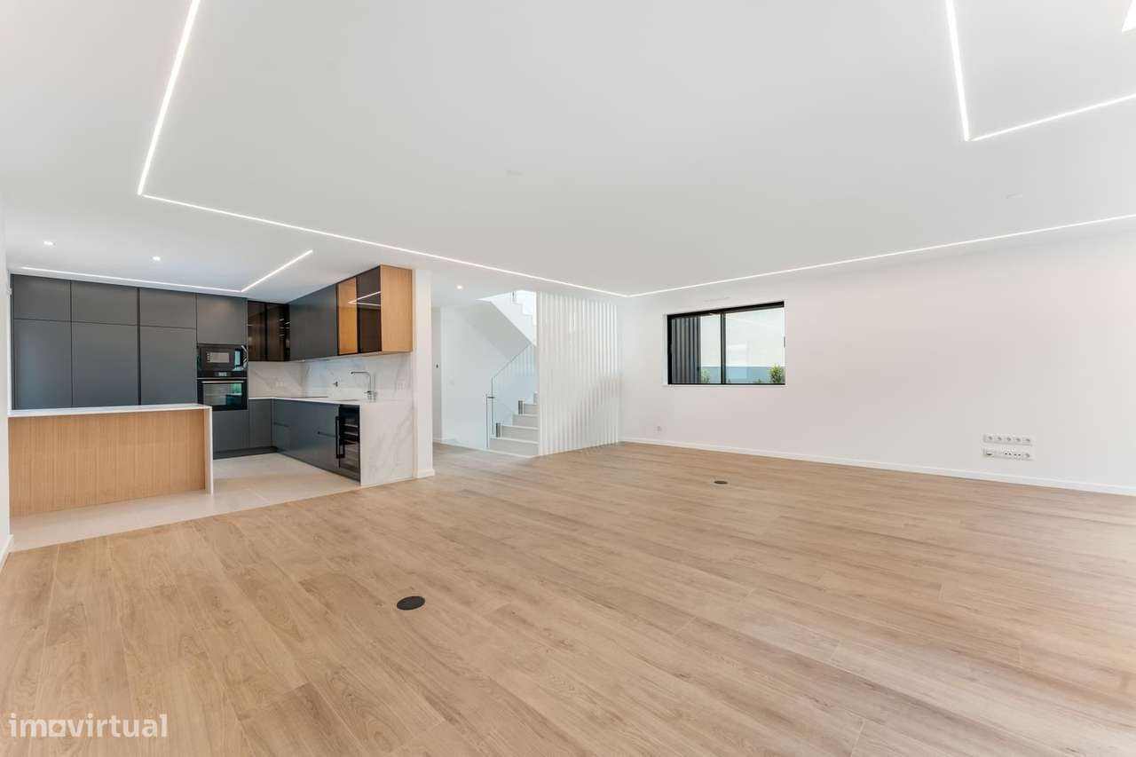 Moradia Isolada T4 + 2 com piscina, Aldeia de Juzo, Cascais - Grande imagem: 4/44