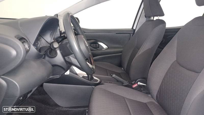 Toyota Yaris 1.0 VVT-i Comfort Plus - 12