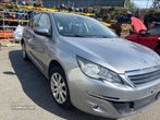 Peugeot 308 II carro - Veículo para peças - 3