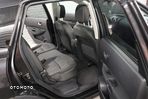 Nissan Qashqai 2.0 lounge - 10