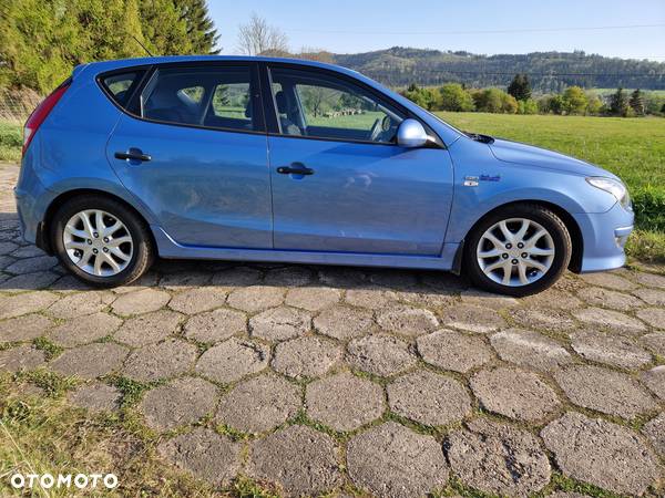 Hyundai I30 1.6 CRDI blue Classic - 13