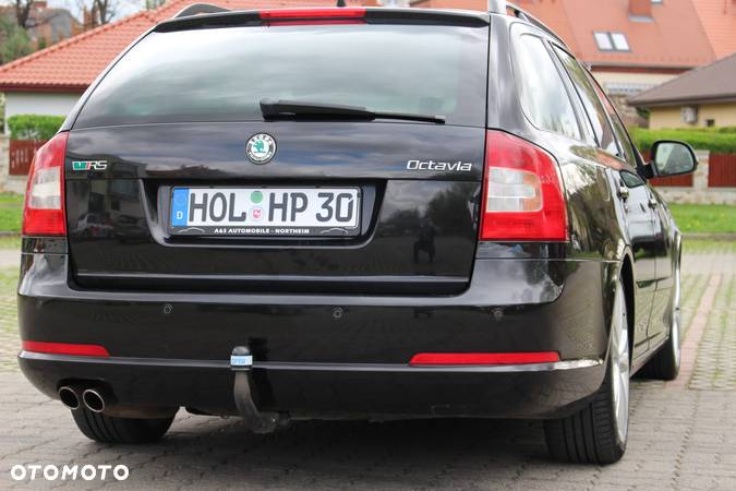 Skoda Octavia Combi 2.0 TDI CR DPF RS - 7