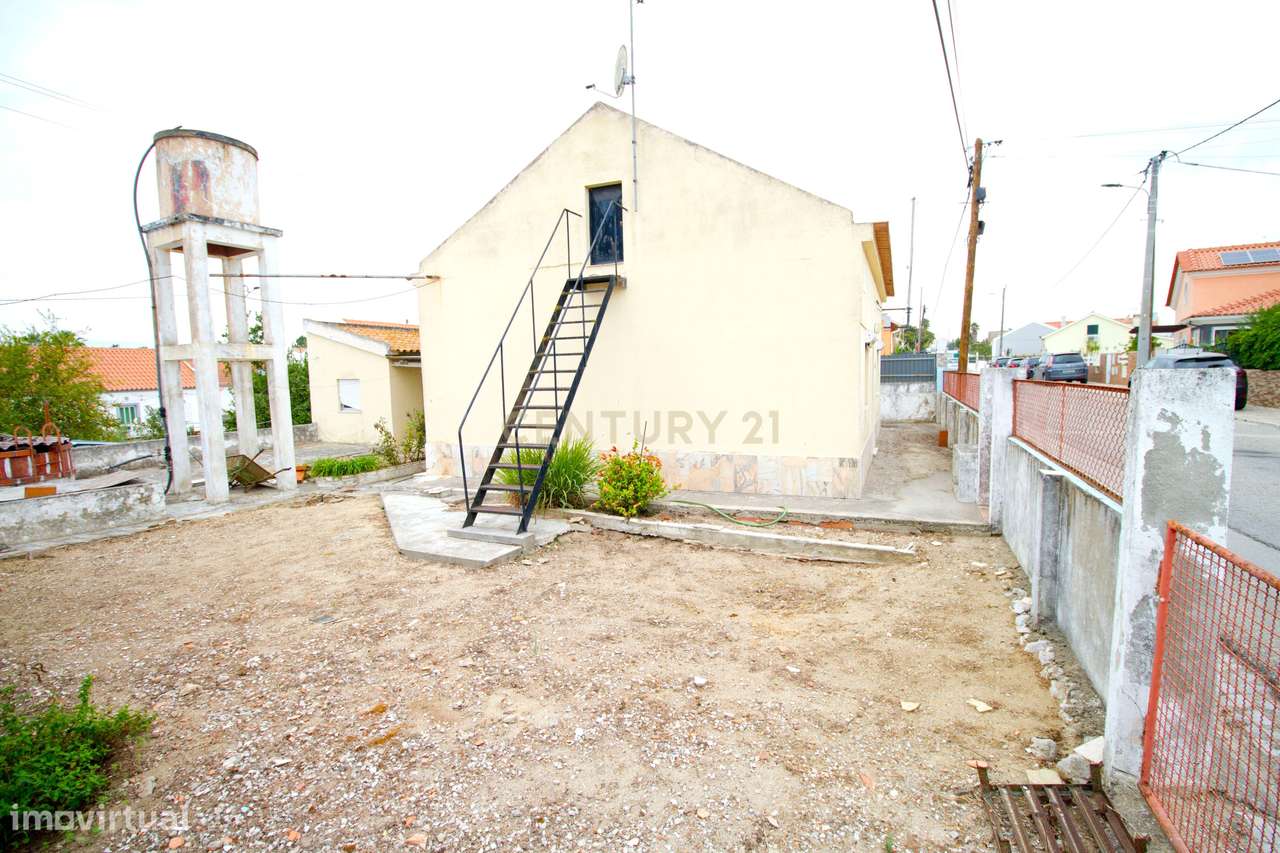 Moradia T2 para Remodelação nas Pontes-45
