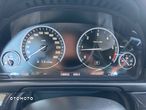 BMW Seria 5 520d xDrive - 12