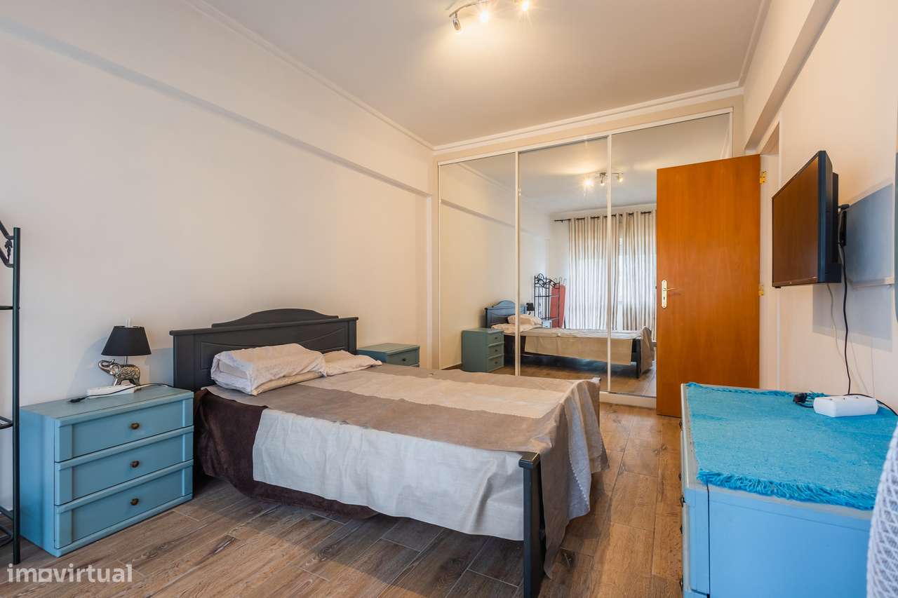 Apartamento T2 Próximo da Estação da CP Agualva - Cacém-3