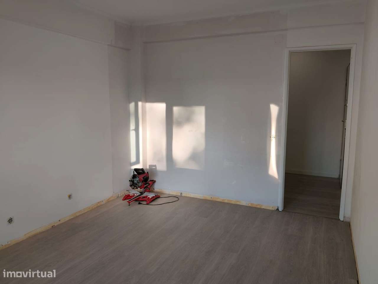 Apartamento T3 Totalmente Remodelado-17