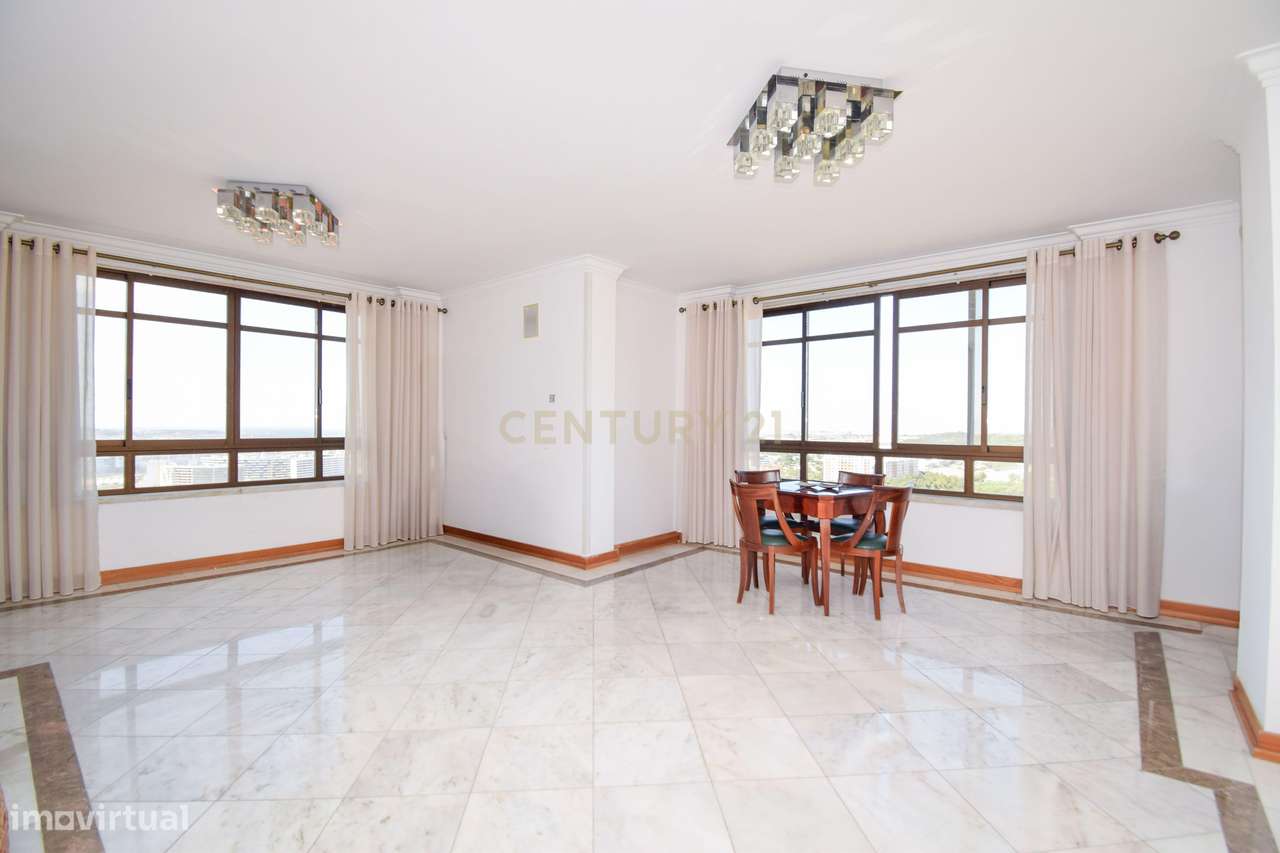 T3 159m2 | Vista Rio | Box 48m2 | Arrecadação 14m2 | Quinta Grande Alf - Grande imagem: 5/41