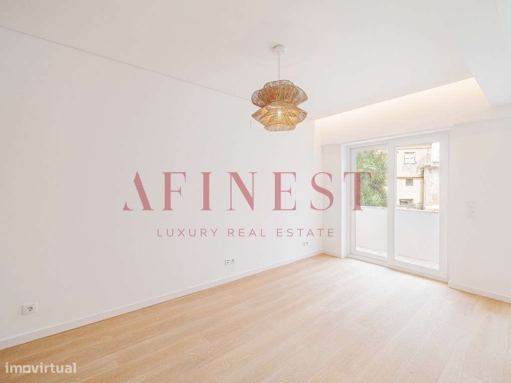 T2 Totalmente Remodelado | Graça | 70m² | Nascente/Poente | Varanda...-13