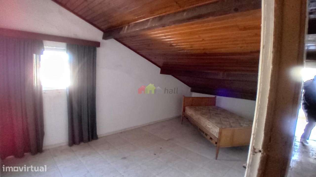 Moradia T4 térrea com anexos na Varzinha - Setúbal-27