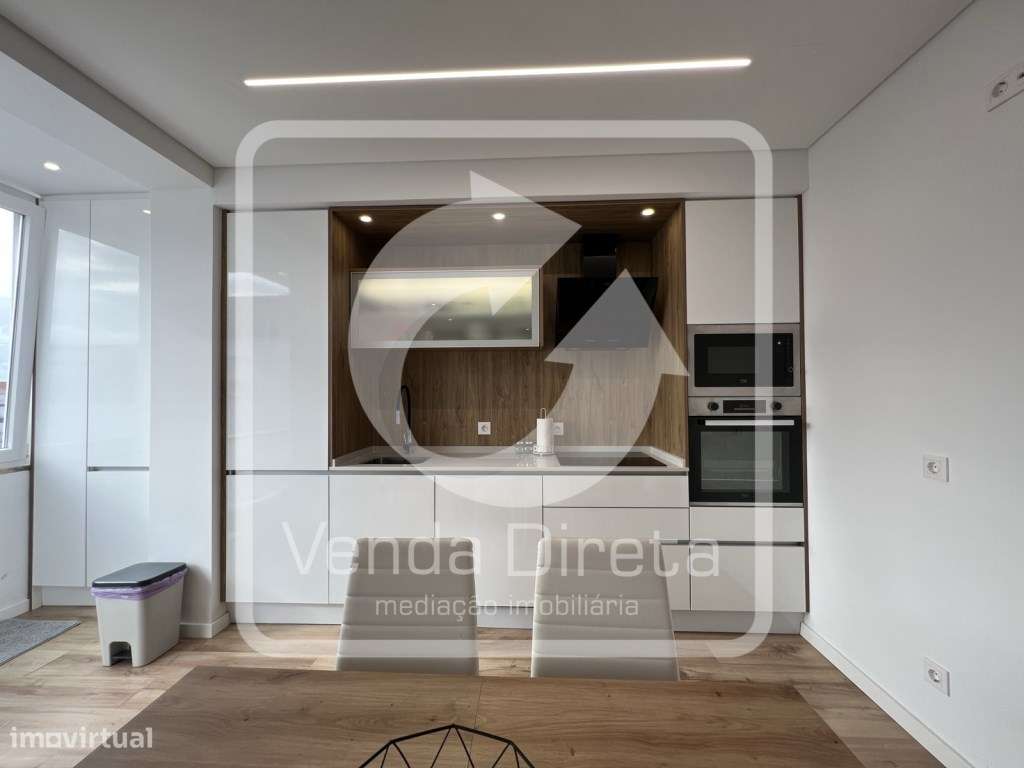 T2 remodelado com muita luz natural, Montijo. - Grande imagem: 2/26