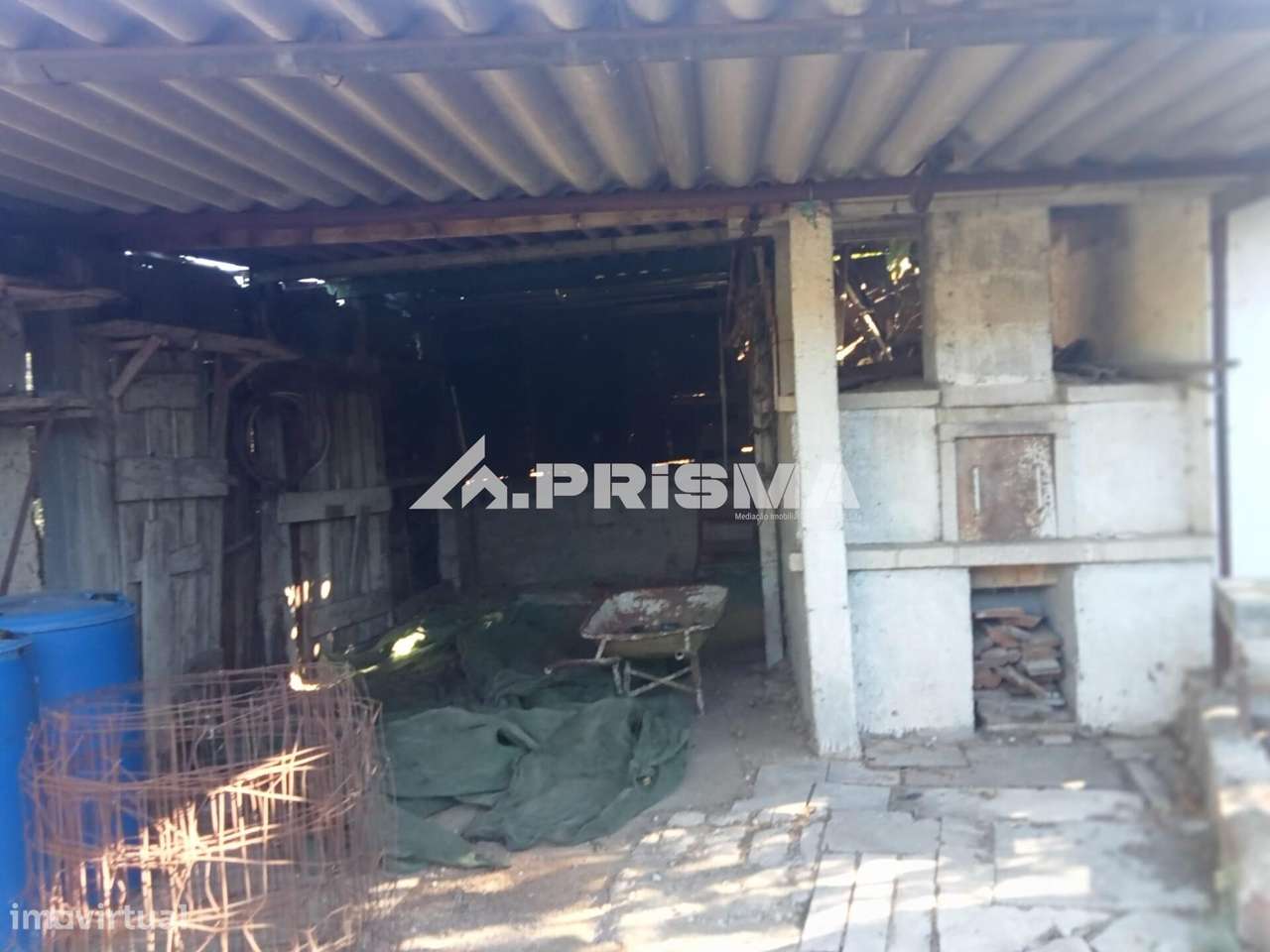 Quintinha para venda com construção rural para venda em Escalos de Bai-19