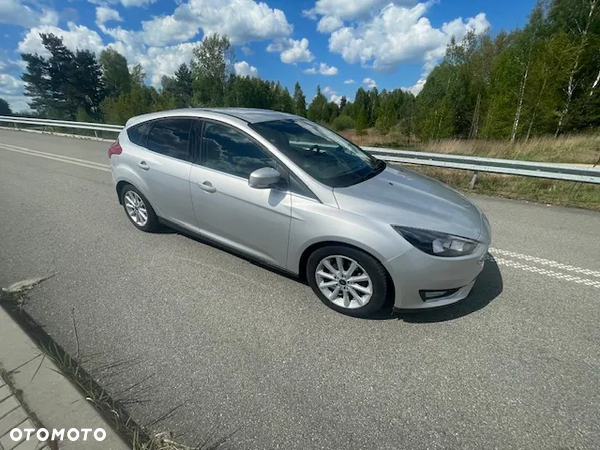 Ford Focus 1.5 EcoBlue Start-Stopp-System TITANIUM - 10