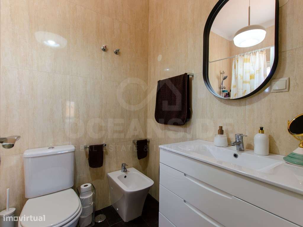 Moradia T6+1 renovada em Benavente-41