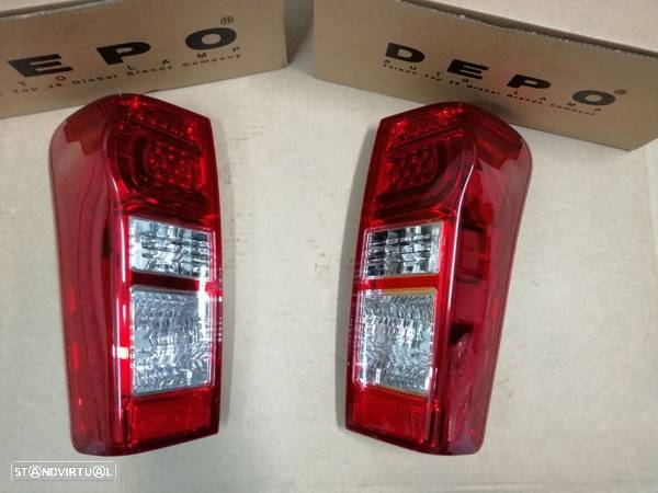 Farolins de trás Led para Isuzu D-max 2016 -- NOVOS - 1