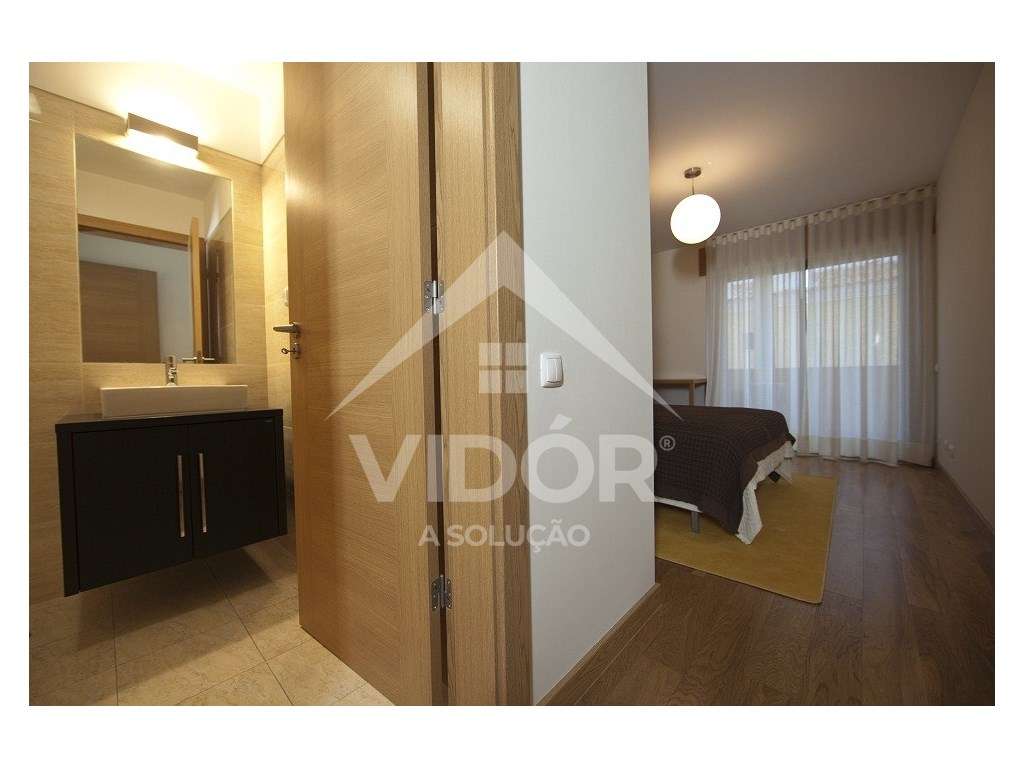 Moradia V4 Luxo - Condomínio Fechado em Faro - perto da praia - Grande imagem: 3/19