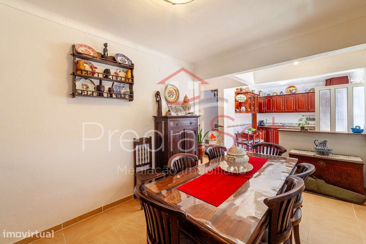 Moradia T4 em Quintinha - Palmela-33