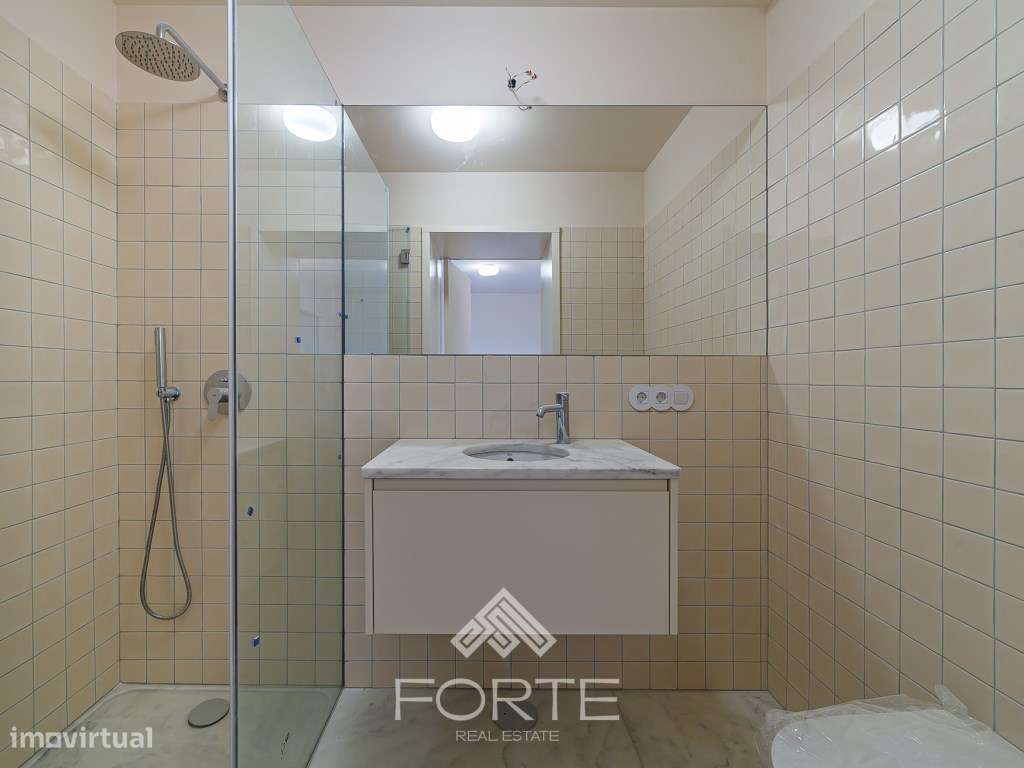 Moradia T3 com Piscina no centro de São João da Madeira-43