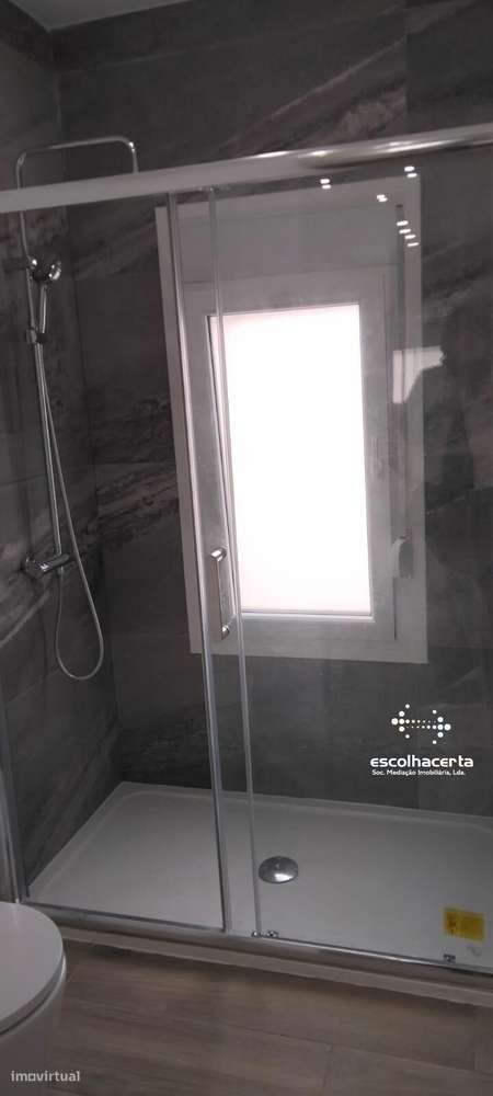 Moradia T1 terrea totalmente renovada-9