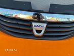 DACIA LOGAN 1 LIFT GRIL ATRAPA ZDERZAKA ORG. - 3