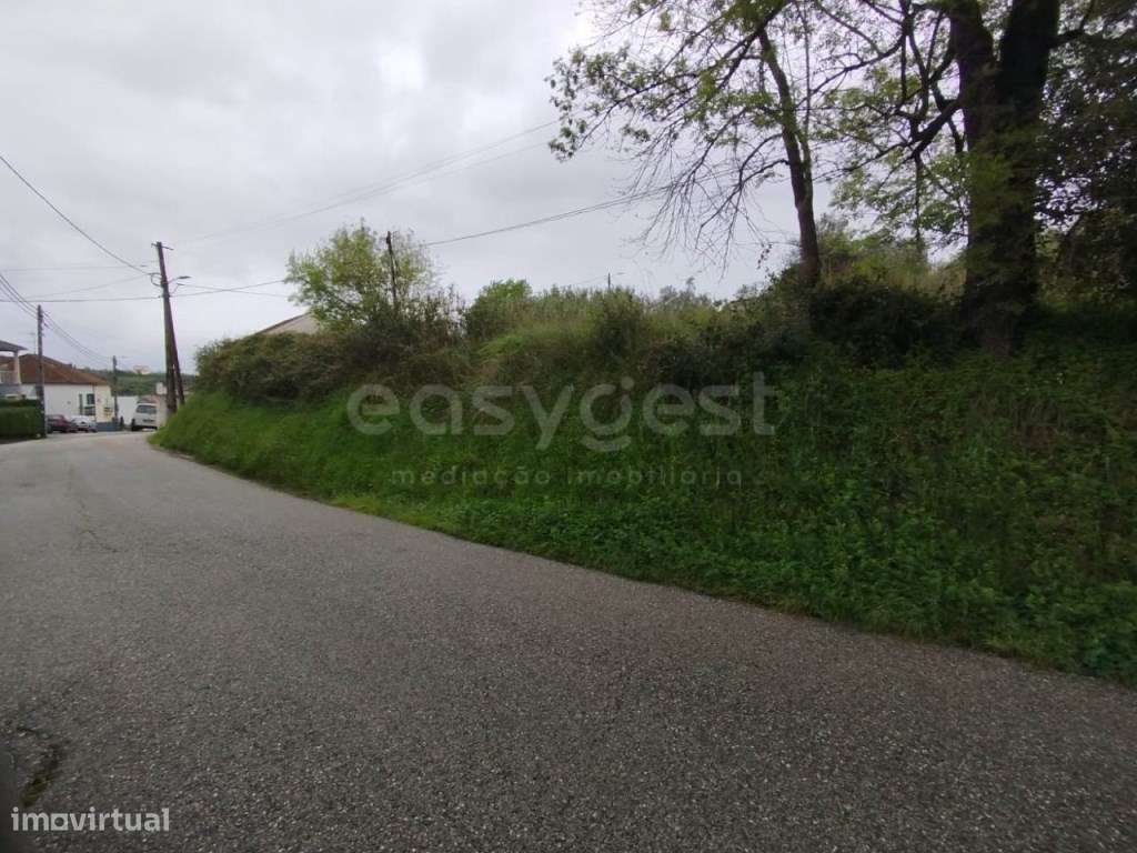 Terreno Rústico junto ao Hospital da Luz com viabilidade de construção - Grande imagem: 5/12
