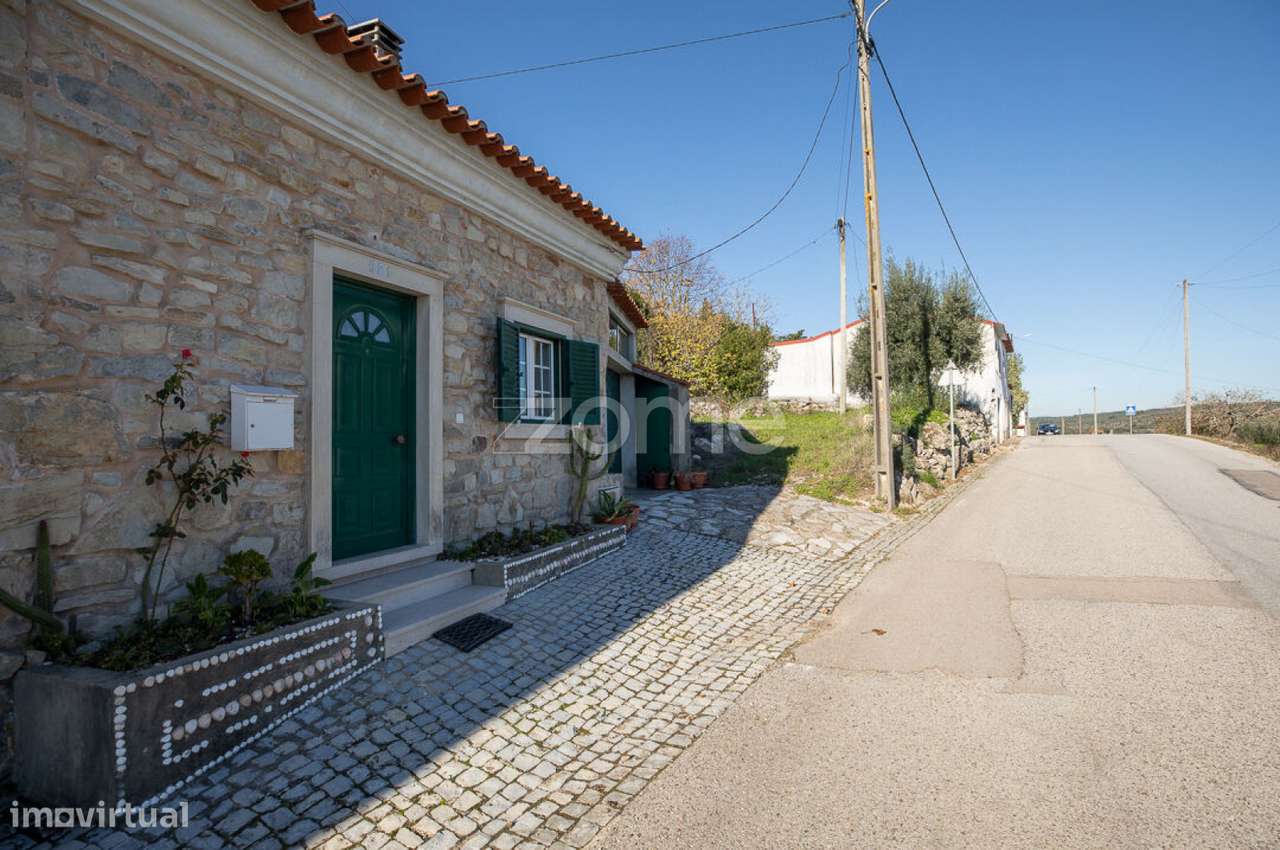 Moradia T2 com terreno no Rabaçal - Grande imagem: 3/50