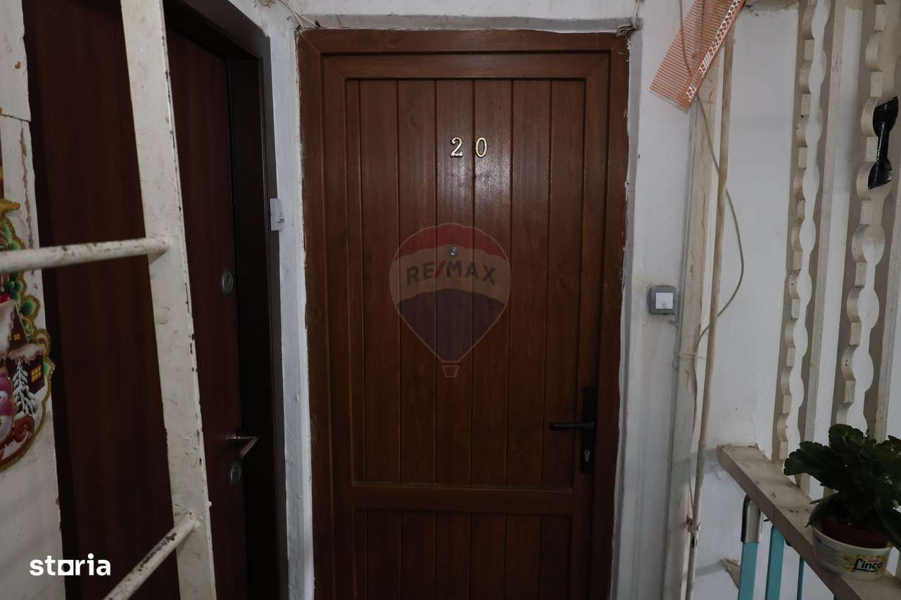 Comision 0% - Apartament cu 2 camere de vânzare în zona Florilor-2