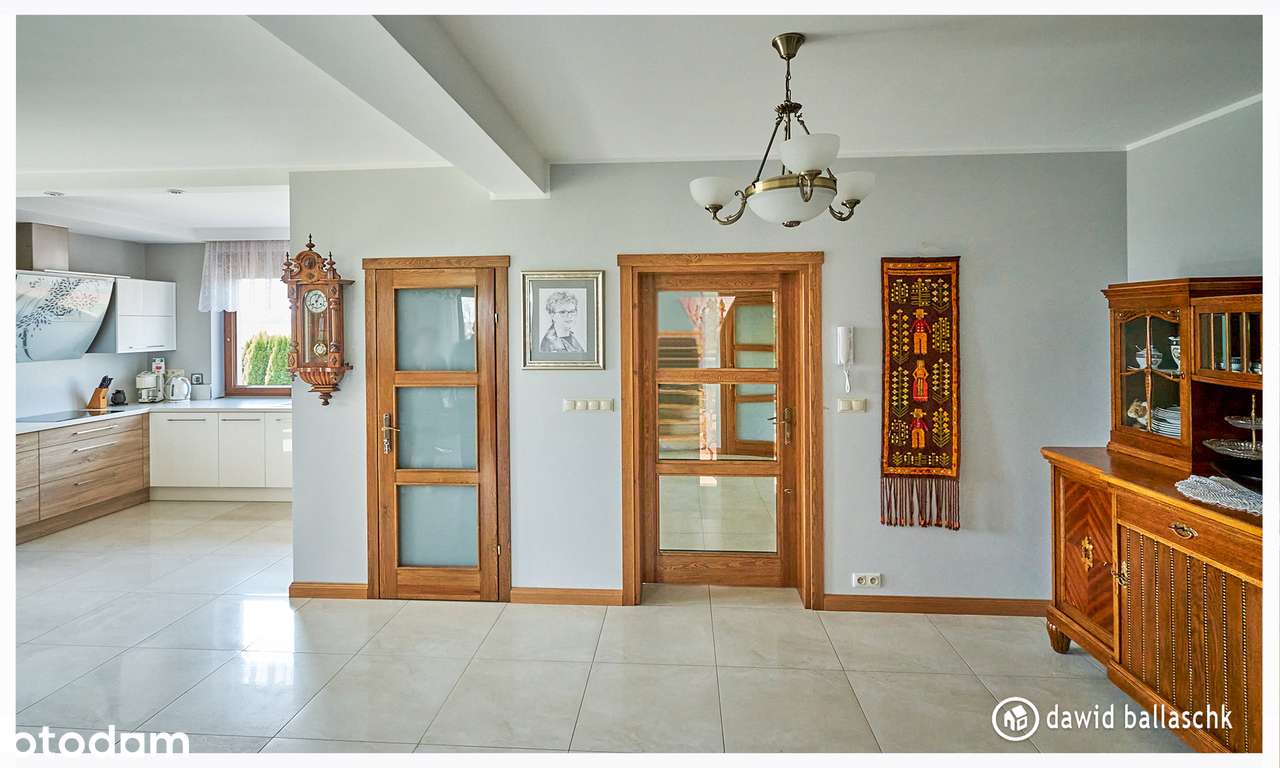 REZERWACJA! Cudowna posiadłość, blisko jeziora, duża działka 6740m2-8