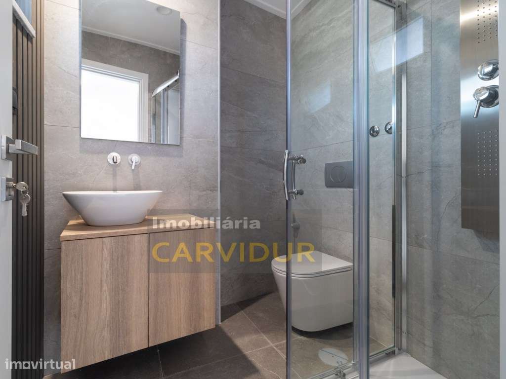 Apartamento T3 remodelação contemporânea com Quintal-21