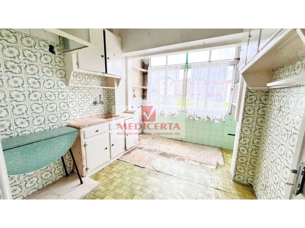 T2 Cacém de Cima - Loja Cidadão - Para Obras - Grande imagem: 4/18