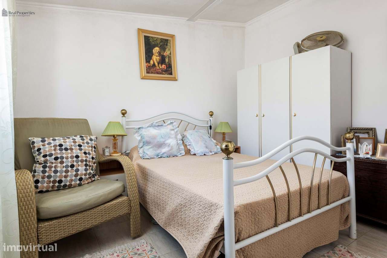 Encanto Algarvio – Moradia Térrea Isolada com Piscina e Jardim-32