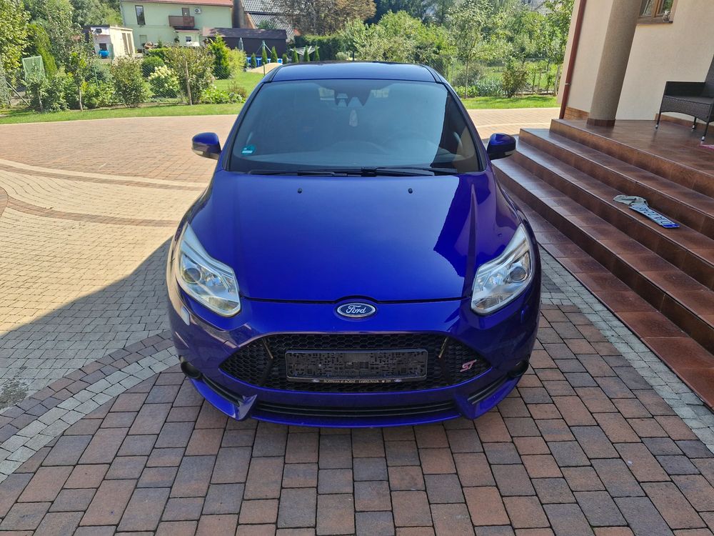 Ford Focus Mk3 (2010-2018) 2.0 EcoBoost ST 2012